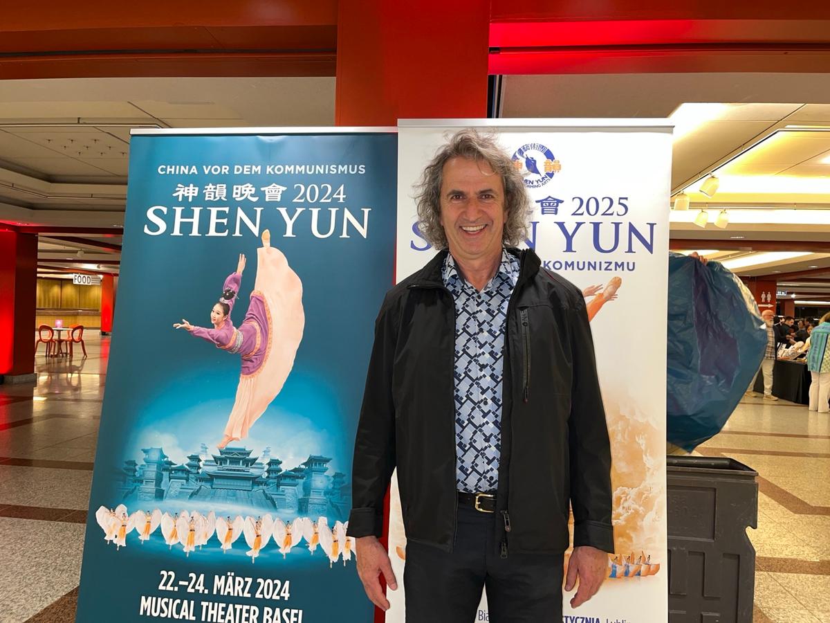 Leading Natural Health Expert in Germany Praises Shen Yun: ‘Beautiful and Entertaining’