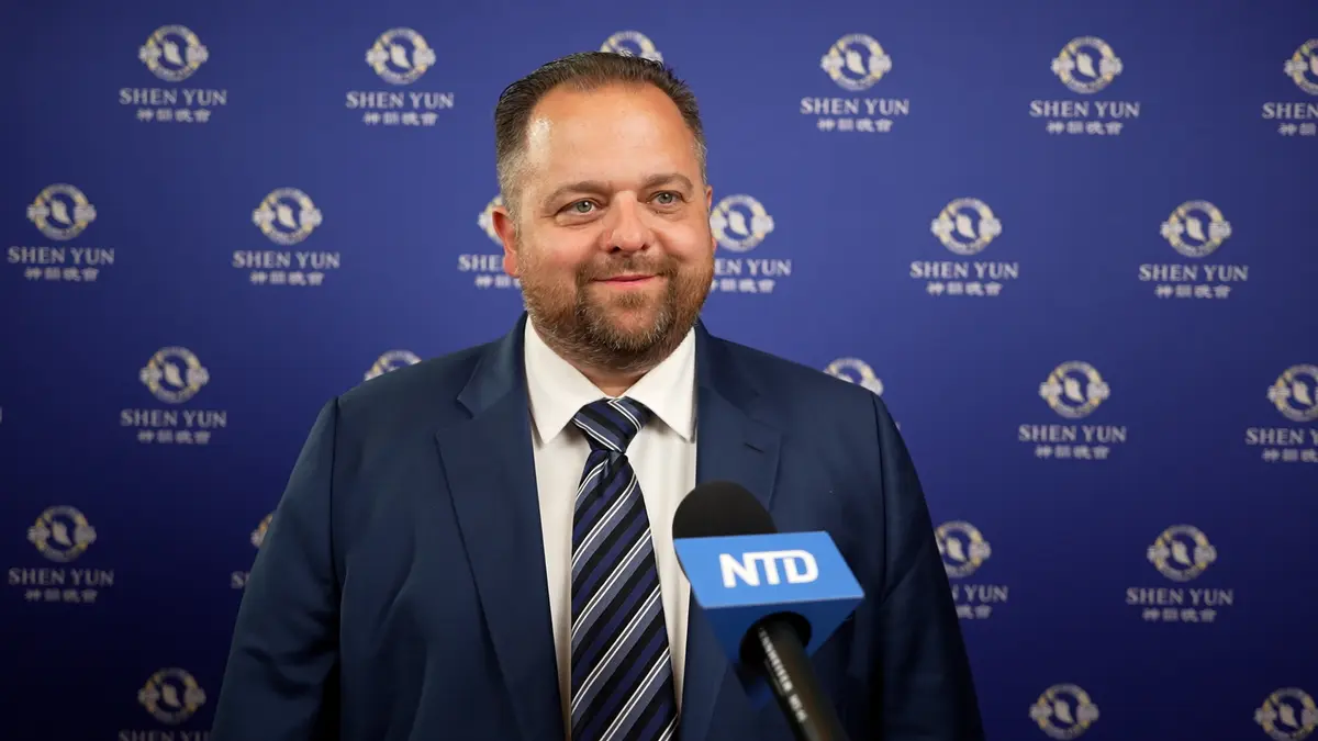 German State Parliamentarian Praises Shen Yun: 11 out of 10