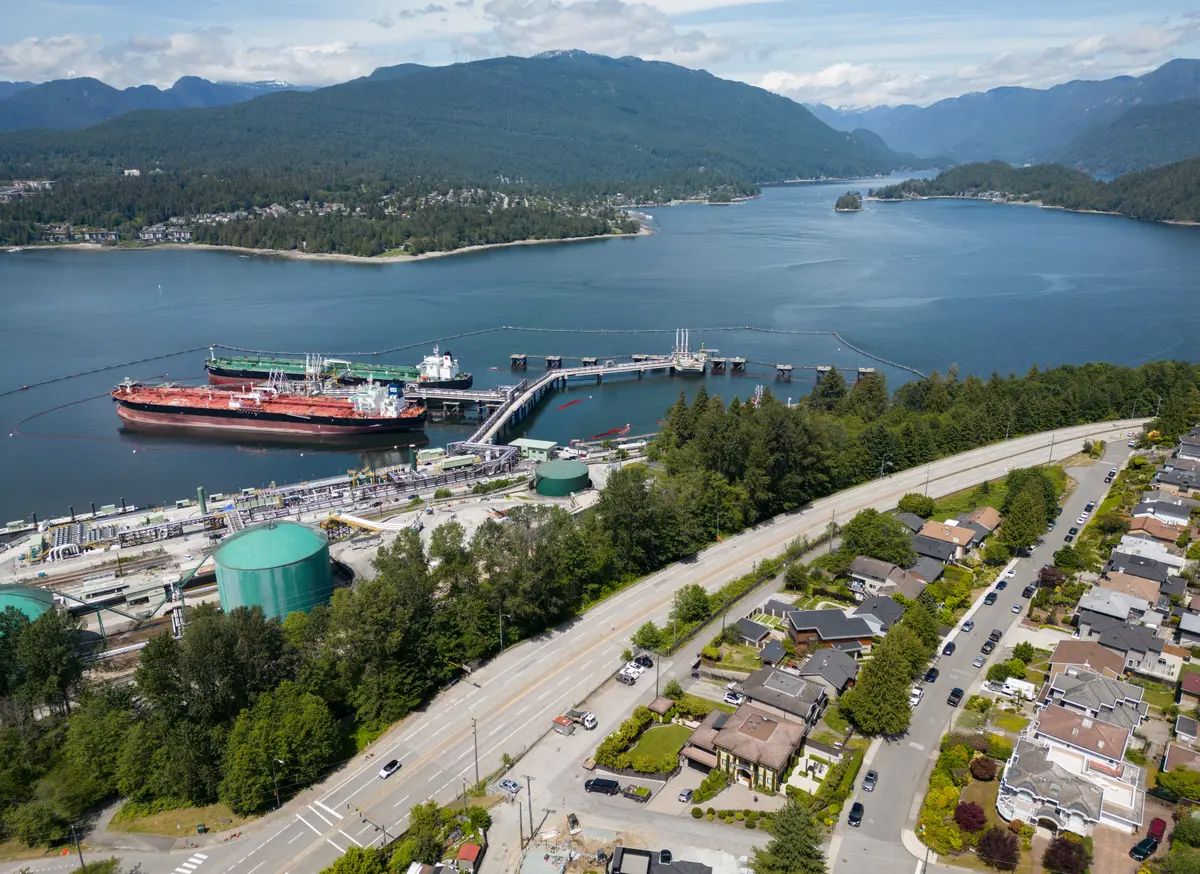 Canadians Increasingly Favor Economic Growth Over Environmental Stewardship in Energy Policy: Poll