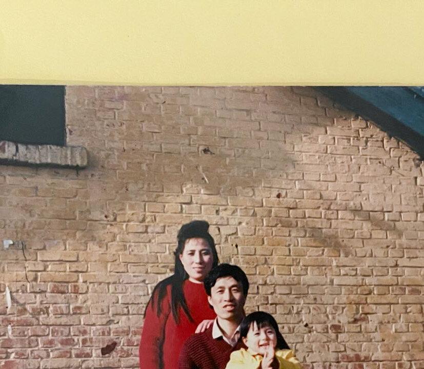 (Left) Doria Liu (L) and her parents in Heilongjiang, China, circa 1995. Her mother, Meng Zhaohong, was sentenced in 2024 to four years in prison by a Chinese court for practicing Falun Gong. (Right) Doria Liu (R) and her parents in Heilongjiang, China, circa 1992. (Courtesy of Doria Liu)