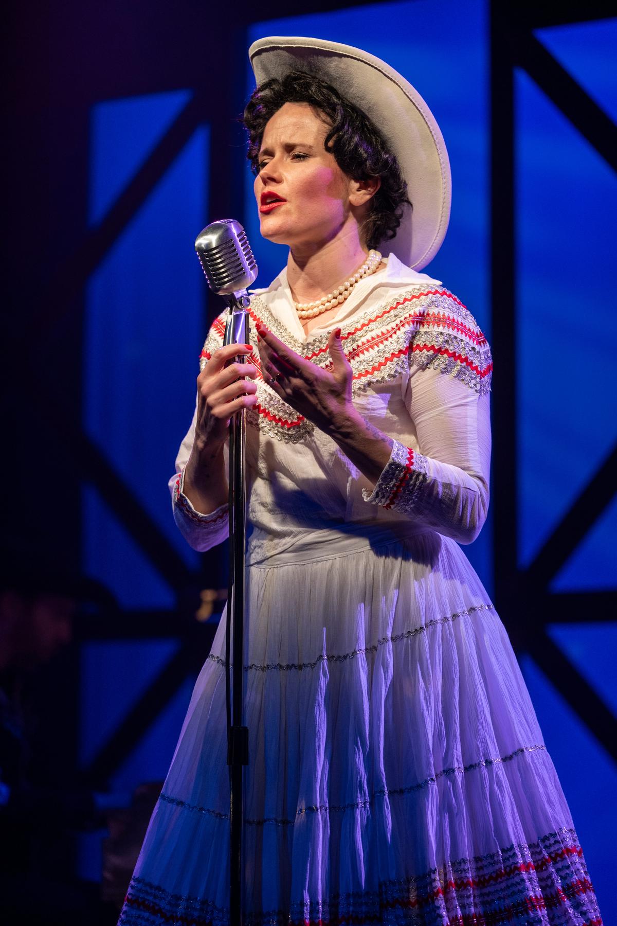 Patsy Cline (Liz Chidester) sings her country songs, in "Always ... Patsy Cline." (Michael Brosilow)