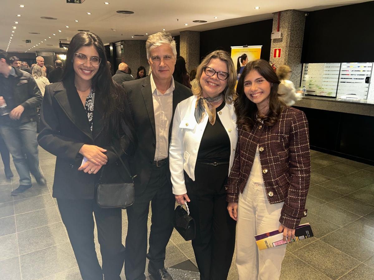 Classical Musician Praises Shen Yun Artists as ‘First Class’