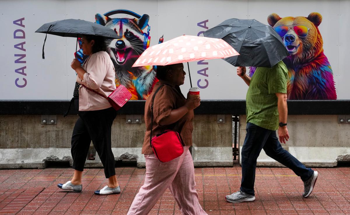 Around 6,200 Public Servants Apply for Early Retirement as Deadline Looms