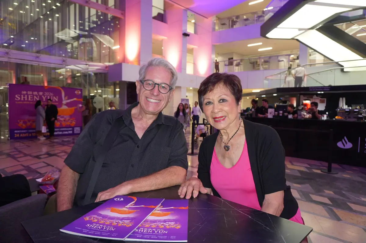Guadalajara Musician Moved by Shen Yun’s Live Orchestra