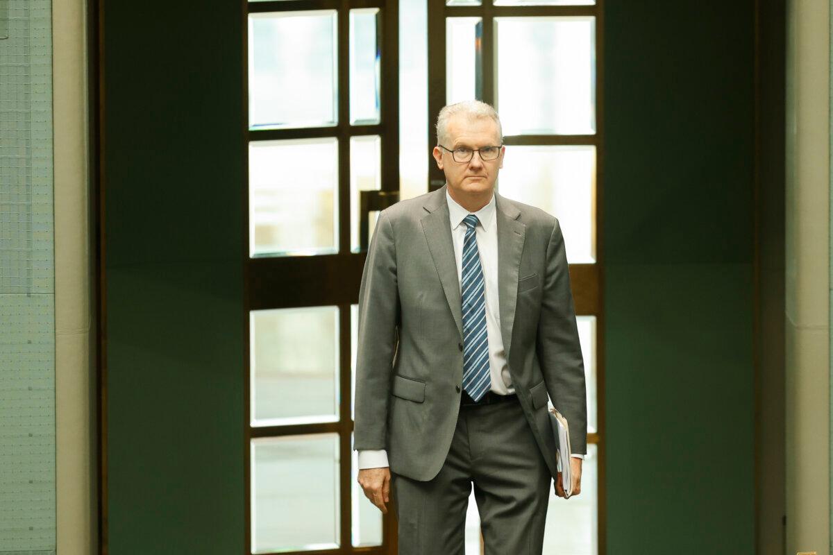 Minister Tony Burke arrives in Parliament House on Jan. 20, 2026 in Canberra, Australia. (Hilary Wardhaugh/Getty Images)