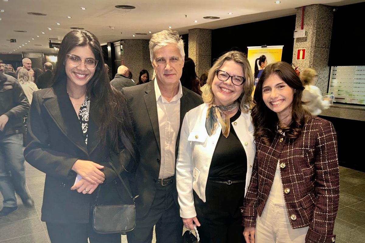 Classical Musician Praises Shen Yun Artists as ‘First Class’