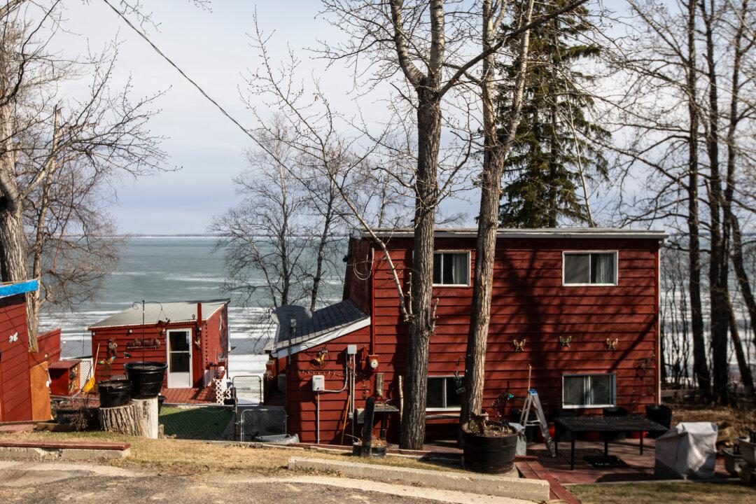 Cottages Emerging as Entry Point to Homeownership for Young Canadians, Survey Finds