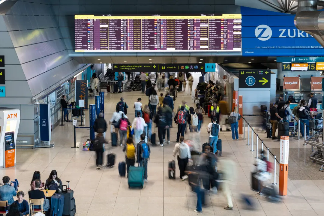Summer Travel 2026 Will Be Most Expensive in Years, Airlines Aren’t Backing Off High Prices