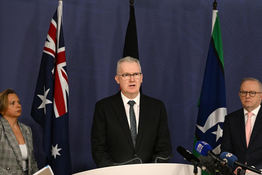 Government Backs All 14 Bondi Attack Royal Commission Recommendations