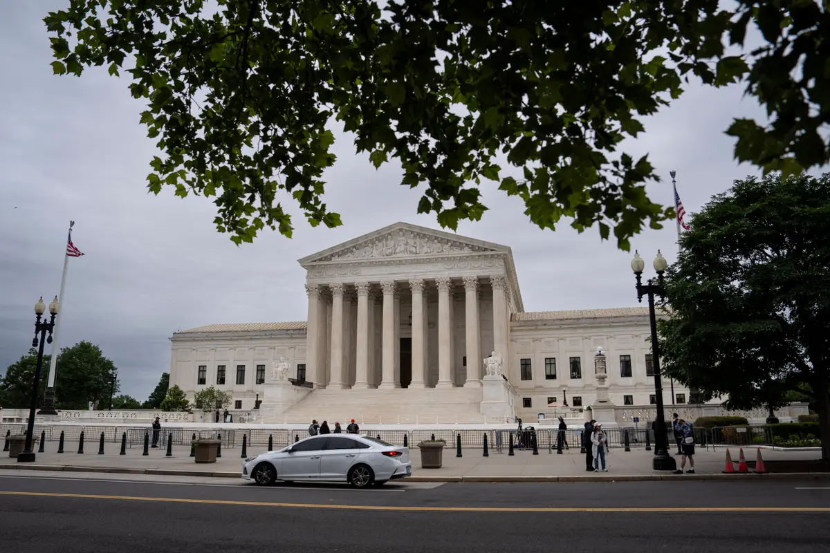 Supreme Court Rejects Florida’s Bid to Sue States Over Commercial Driver’s Licenses