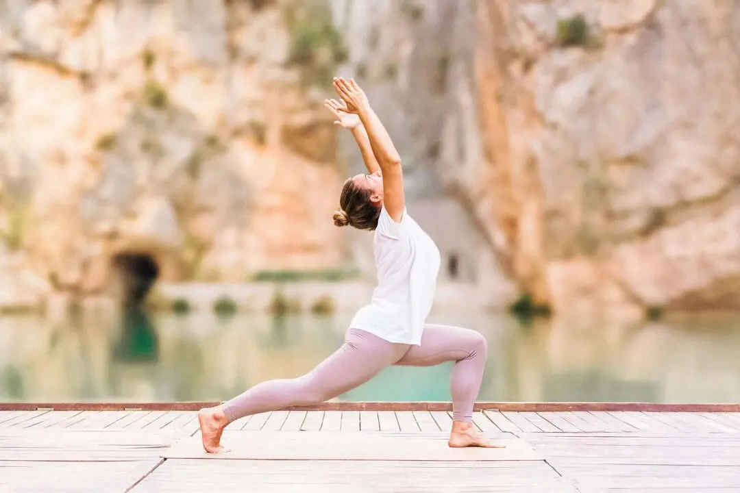 Be a Health Warrior: 4 Variations of Warrior Pose and Their Benefits