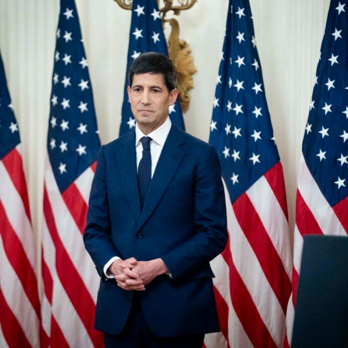 Kevin Warsh Sworn in as Fed Chair, Commits to Leading a ‘Reform-Oriented’ Federal Reserve
