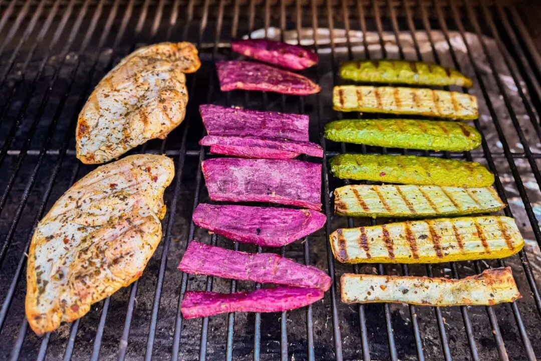 The Secret to Juicy Grilled Chicken Without the Char