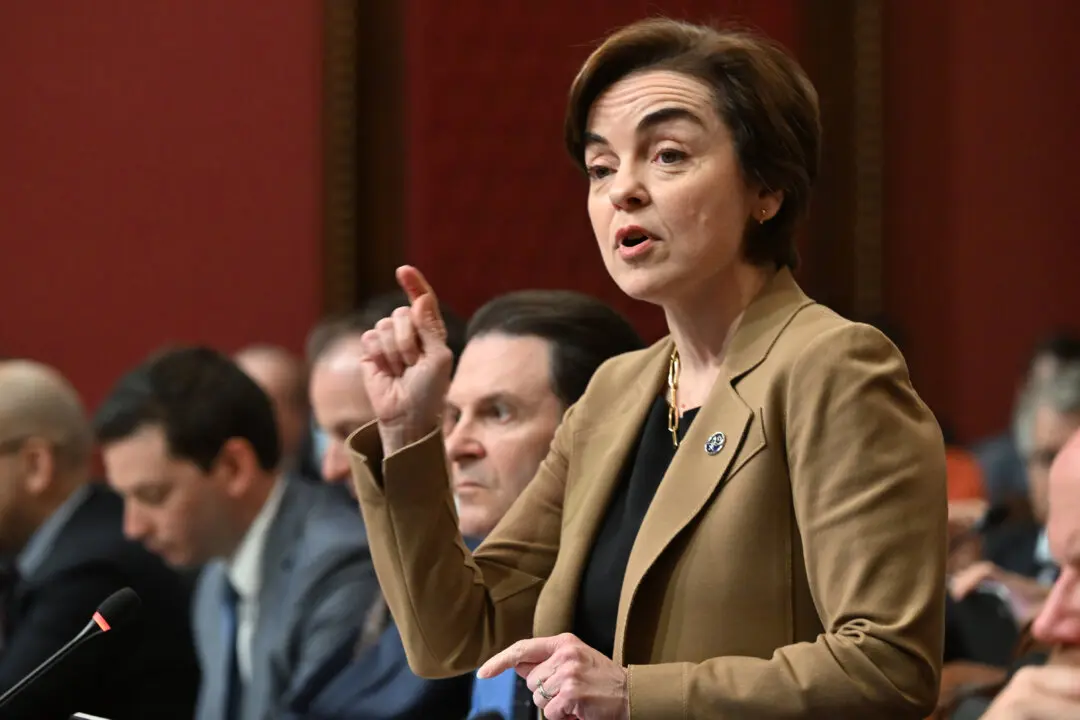 Quebec Premier Fréchette Won’t Rule out Exceeding $250M Spending Pot