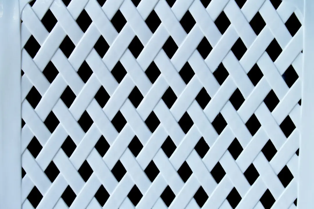 Build a Lattice Enclosure