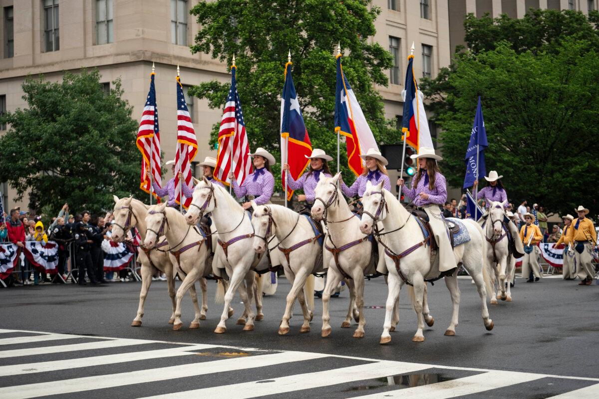 The National Memorial Day parade in Washington on May 25, 2026. (Madalina Kilroy/The Epoch Times)