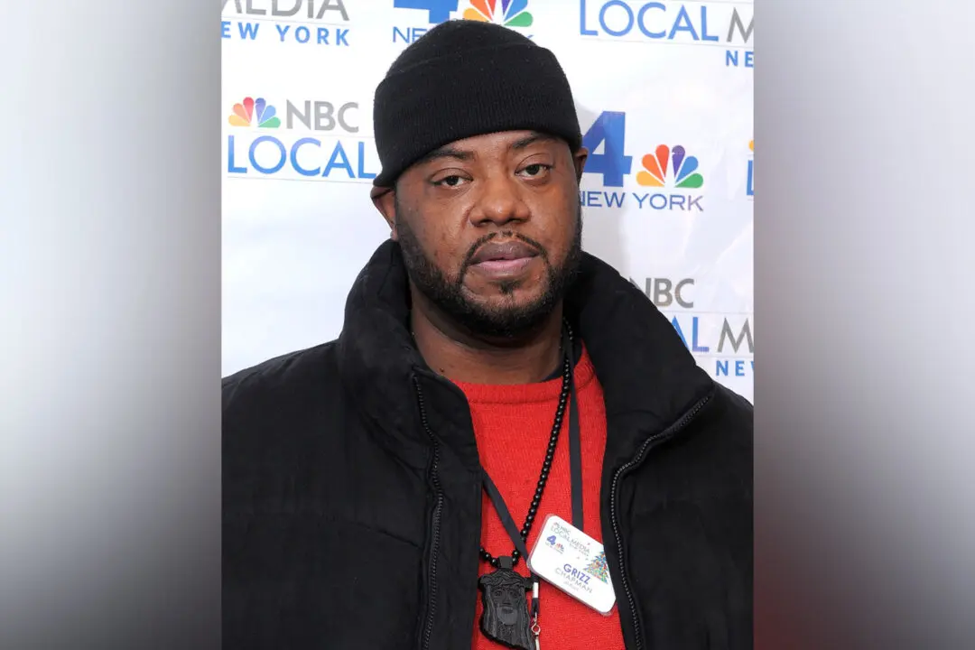 ‘30 Rock’ Star Grizz Chapman Dies at 52 Following Years-Long Health Struggles