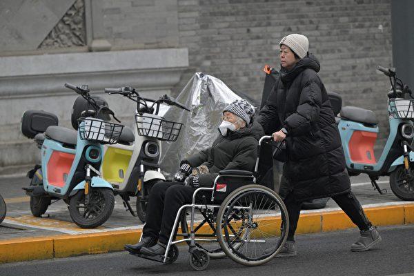 China Moves to Expand Benefits for Urban Migrants as Cities Struggle With Shrinking Populations