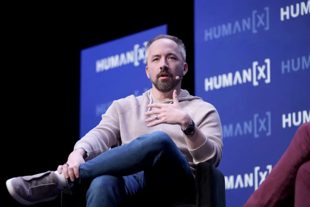 CEO of Cloud Storage Pioneer Dropbox to Step Down After 19 Years