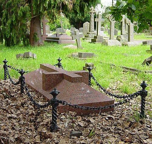 Bret Harte's gravestone in the churchyard of St Peter's Church, Surrey, UK. (Public Domain)