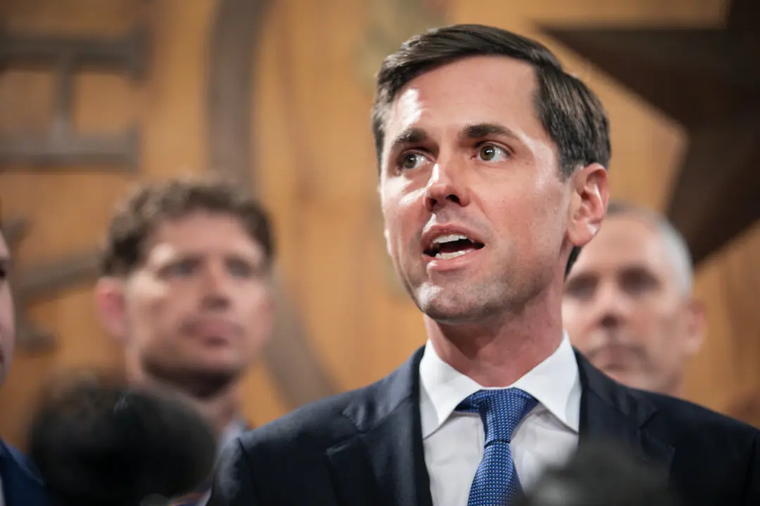 Texas Sen. Middleton Wins Republican Primary Runoff for State Attorney General