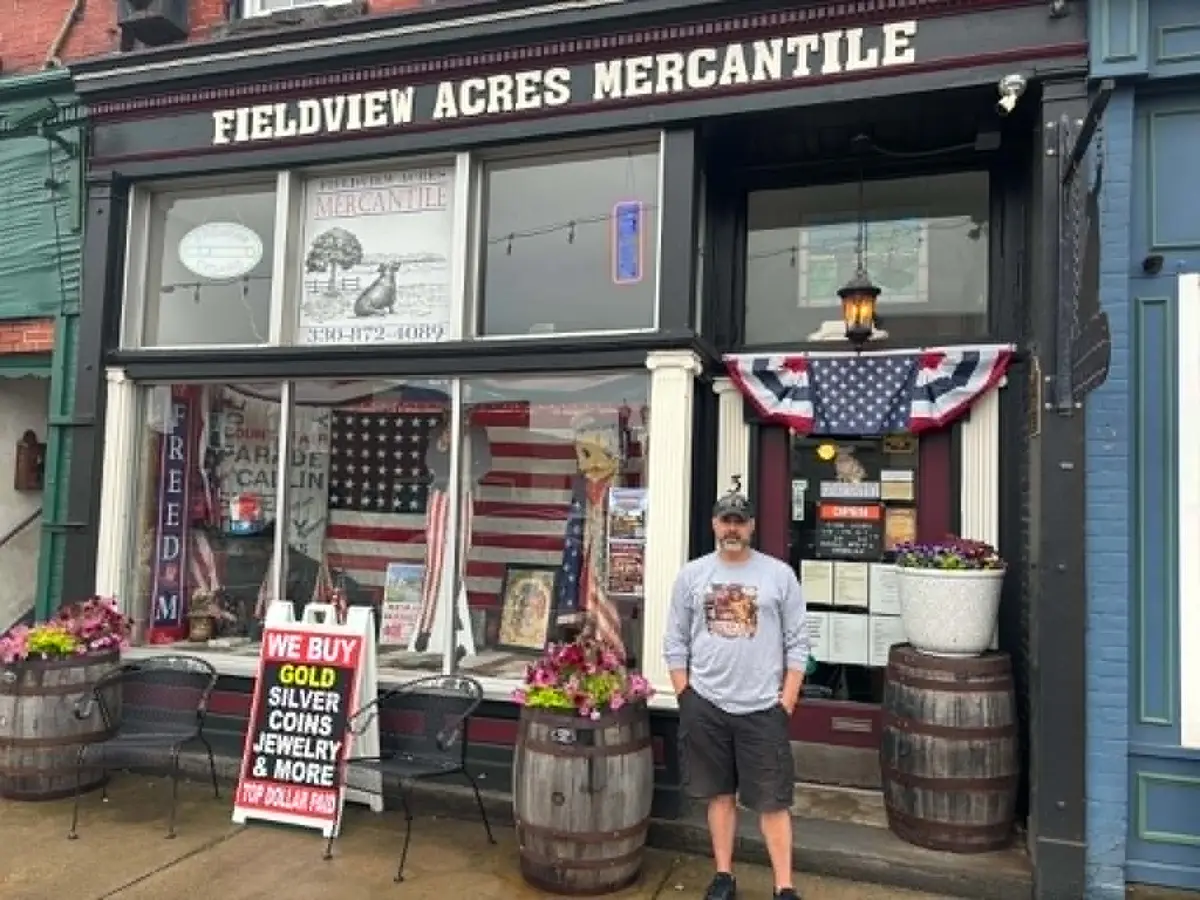 Adventure Seekers Flock to Ohio Town to Solve Clues, Discover Real Treasure