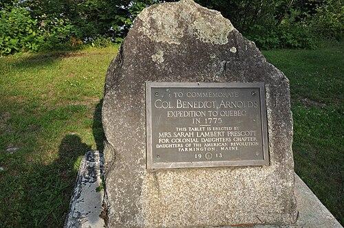 Marker commemorating Gen. Benedict Arnold's expedition to Quebec in 1775. (Magicpiano/<a href="https://en.wikipedia.org/wiki/Benedict_Arnold%27s_expedition_to_Quebec#/media/File:EustisME_ArnoldExpeditionMarker.jpg">CC BY-SA 3.0</a>)