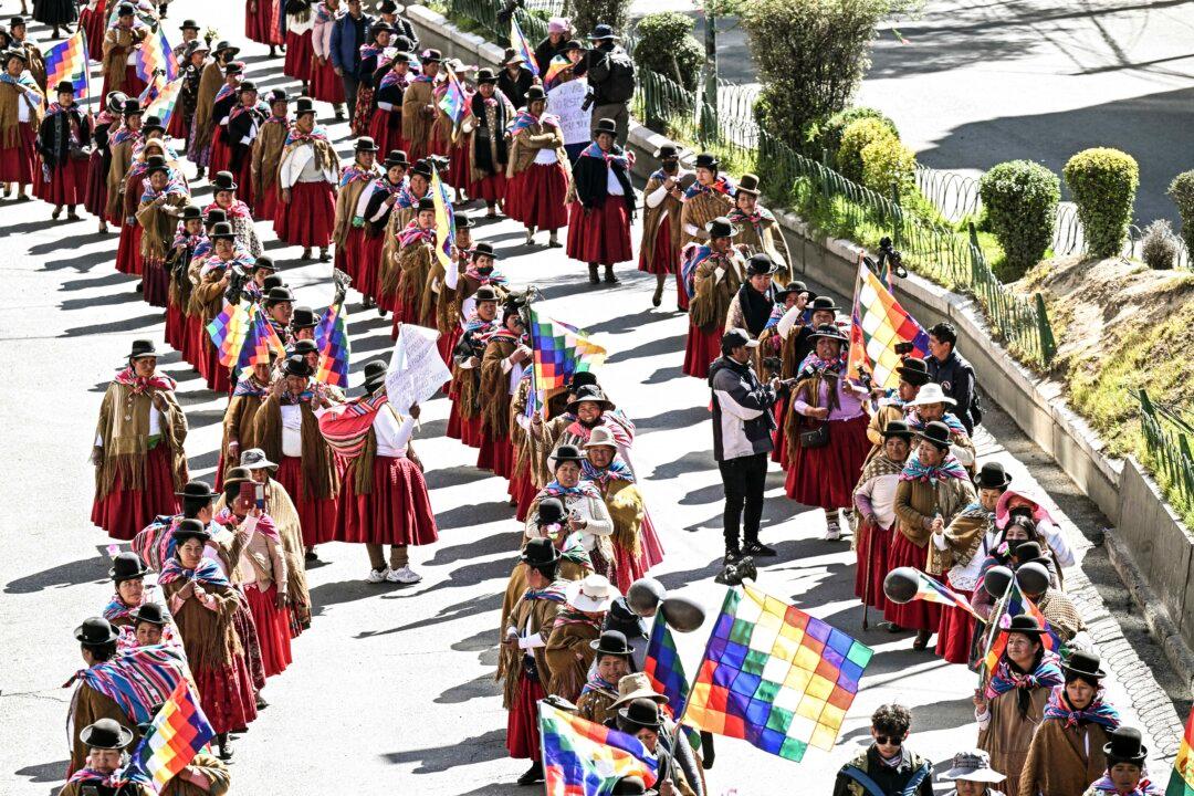 Indigenous women protest against the government of President Rodrigo Paz during Mother's Day in La Paz, on May 27, 2026. (Photo by Marvin RECINOS / AFP via Getty Images)