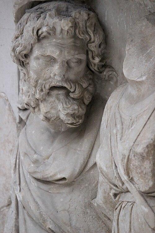 In the 11th Labor, Herakles has to wrestle with the god Nereus before he can steal the apples from a magical garden. (Public Domain)