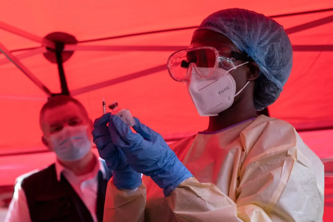 $60 Million Pledged to Fast-Track Ebola Vaccines