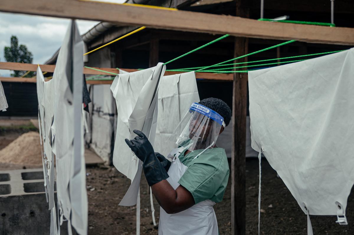 Suspected Cases in Africa Ebola Outbreak Plummet as Patients Confirmed