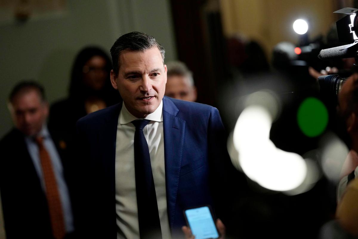 Federal Government’s New AI Strategy Will Emphasize Trust, Minister Says