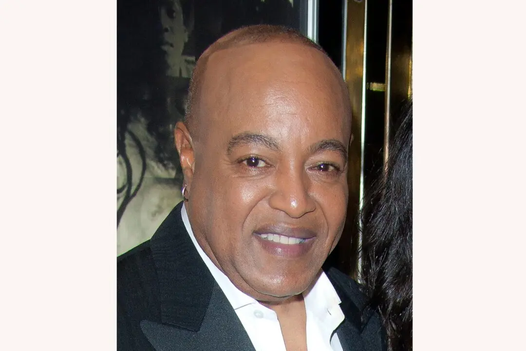 Peabo Bryson, Known for Duets From Disney’s ‘Aladdin’ and ‘Beauty and the Beast,’ Has Died at 75