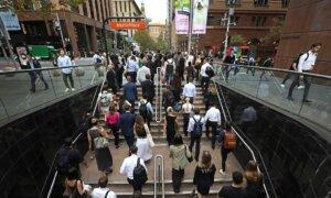 1 Arrival Every 59 Seconds: Australian Population Reaches 28 Million