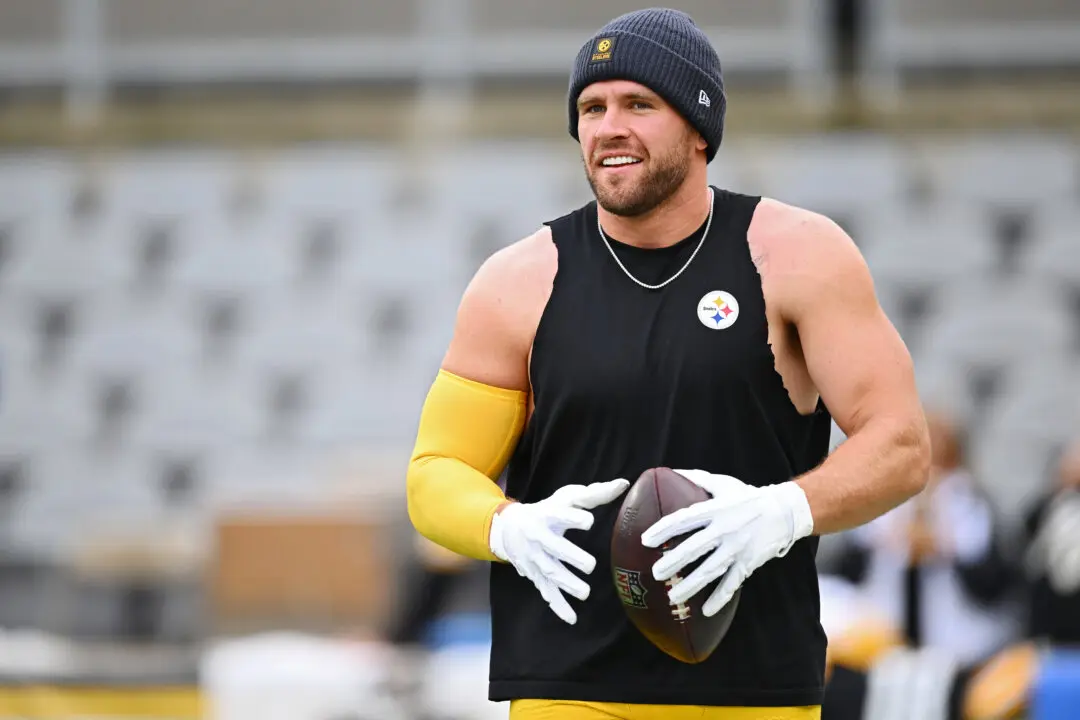 T.J. Watt Looking to Moving Around on Field Under New DC