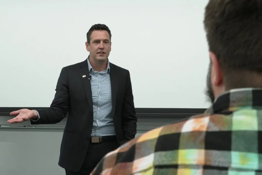 Zach Lahn Beats Trump-Backed Congressman in GOP Primary for Iowa Governor