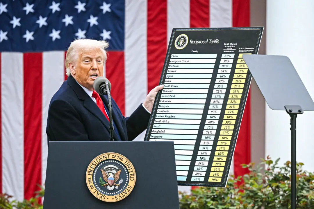 Trump Admin Appeals Court Order to Refund $166 Billion in Tariffs