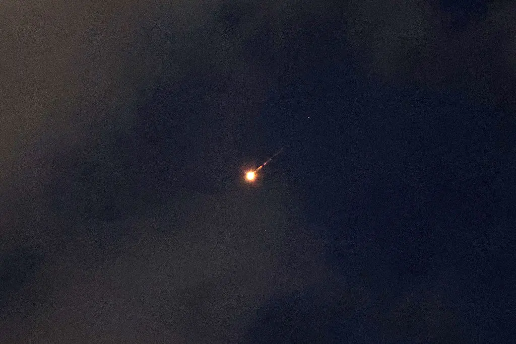 Israel Strikes Iran After Tehran’s Missile Attack; Stabbing Attack in NYC Injures 6 | NTD Good Morning (June 8)