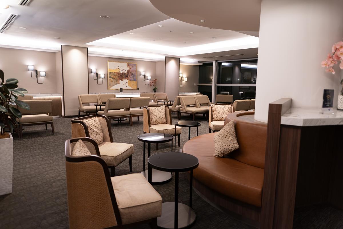 Taking the Kids: To an Airport Lounge