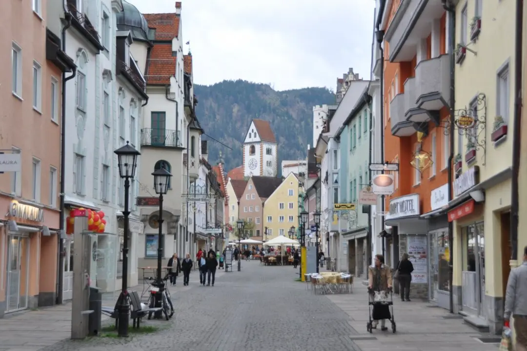 Bavarian Charms: Carvings, Castles, and Cute Towns