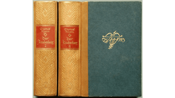 Thomas Mann's 1924 novel, "The Magic Mountain." (Foto H.-P.Haack/<a href="https://commons.wikimedia.org/wiki/File:1924_Der_Zauberberg_%283%29.jpg">CC BY -SA 3.0</a>)