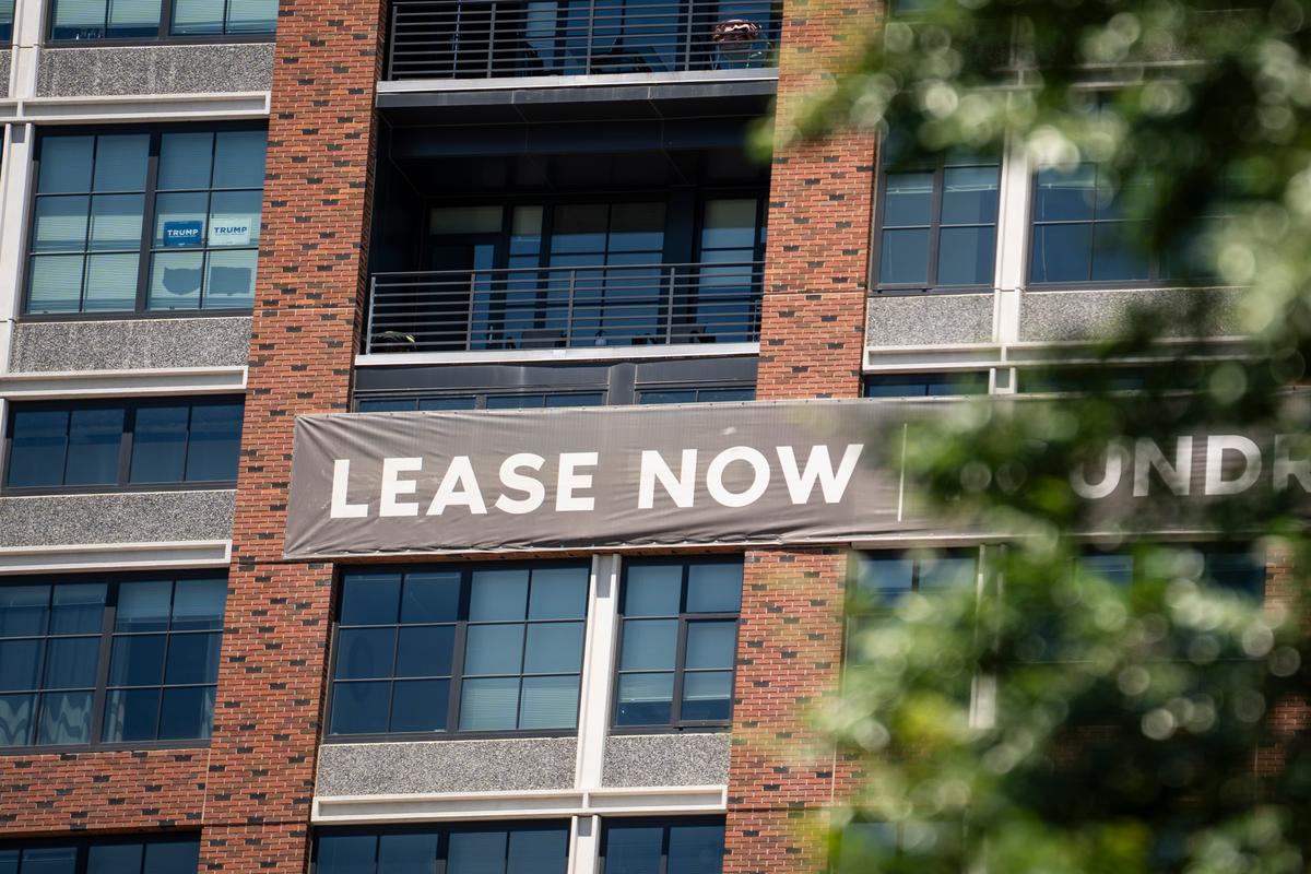 US Median Rent Falls for 34th Consecutive Month: Report