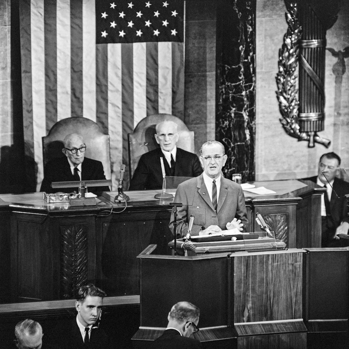 1966年1月12日,林登‧約翰遜總統在美國國會大廈發表國情咨文。(AFP via Getty Images)