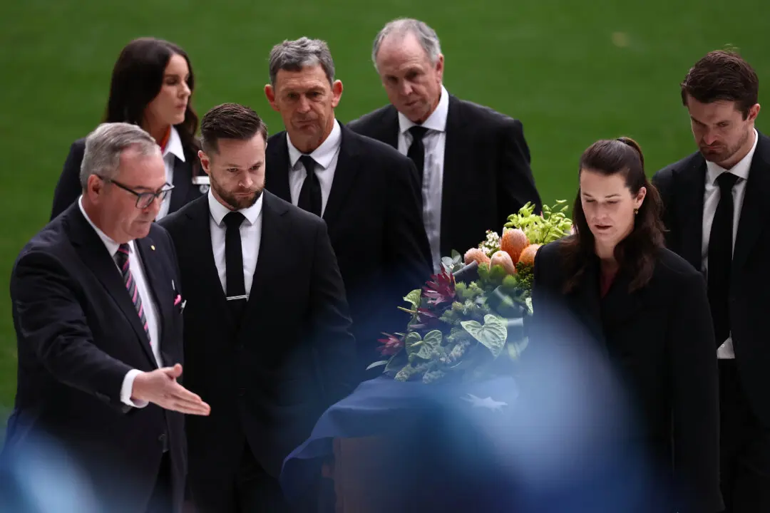 Neale Daniher’s Final Gift: A Nation Urged to ‘Play On’ in Fight Against MND