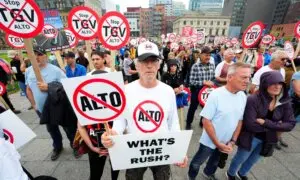 Farmers, MPs Protest Alto High Speed Rail on Parliament Hill