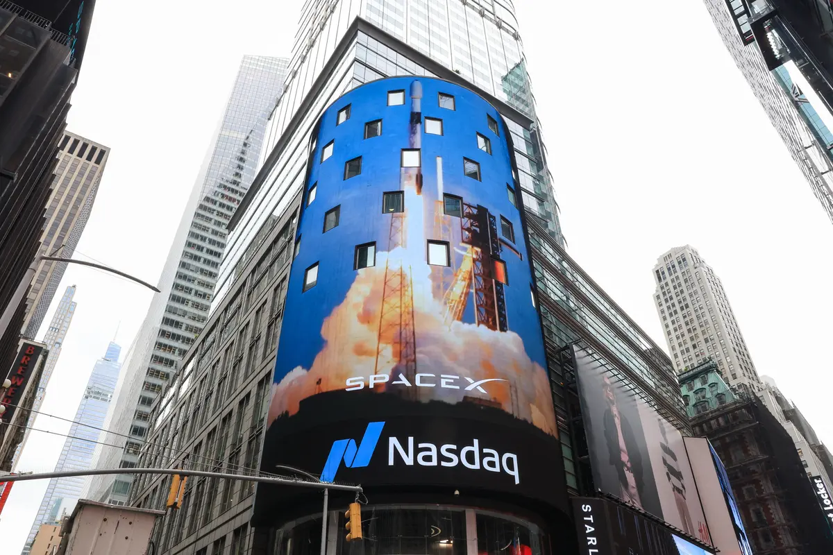 Wall Street Review: Stocks Rebound From Sell-Off, Led by Small Caps and SpaceX IPO