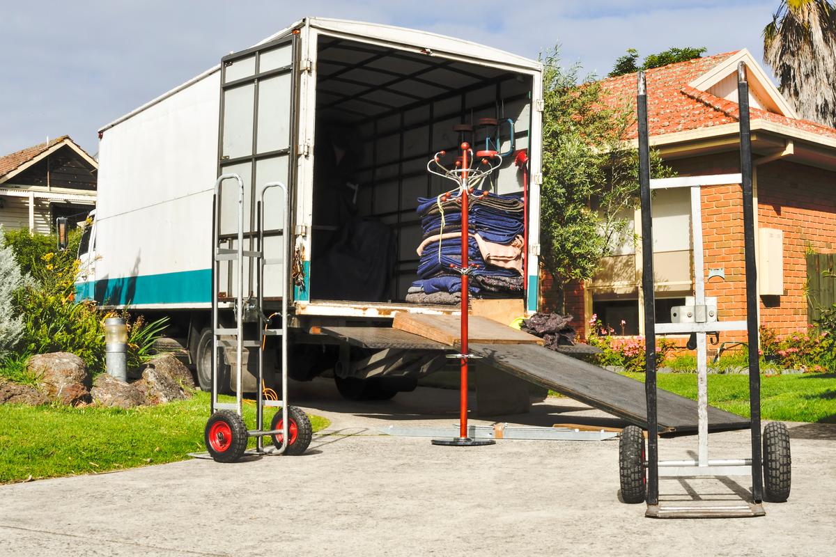Should I Hire Movers or DIY My Move?