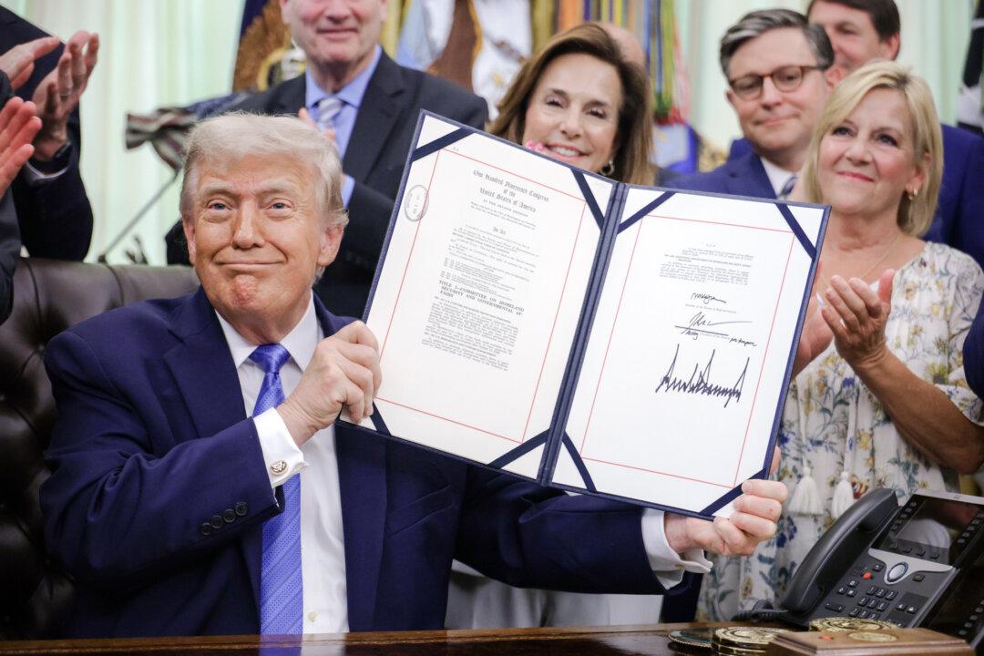 President Trump Signs Executive Orders on Quantum Technology