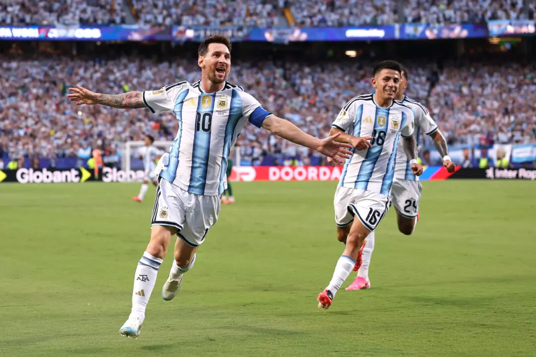 Messi Gets First World Cup Hat Trick Victory Over Algeria