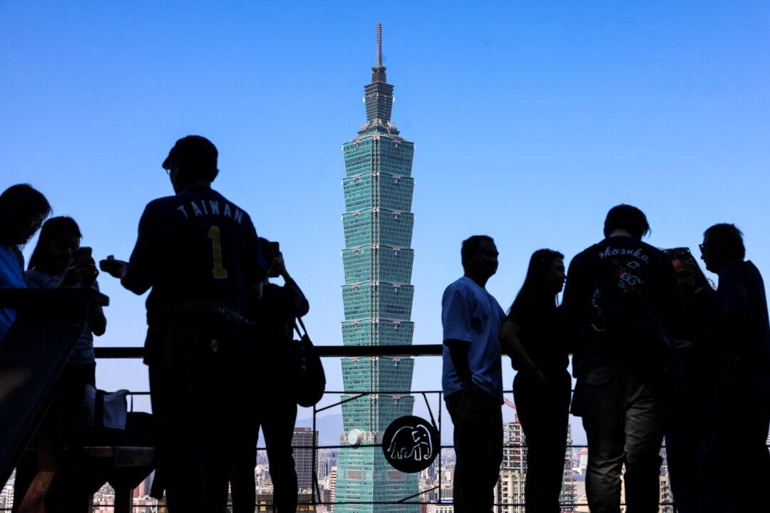 Beijing Softens Its Taiwan Message, But Analysts See Weakness Behind the Warmth